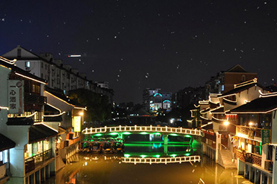 PS怎么给夜空加星星 Photoshop怎么给图片加星星